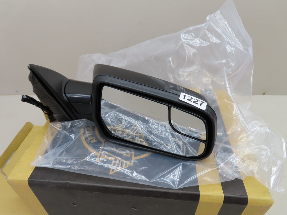 2012 - 2015 CHEVROLET EQUINOX RIGHT PASSENGER SIDE REAR VIEW MIRROR BROCK