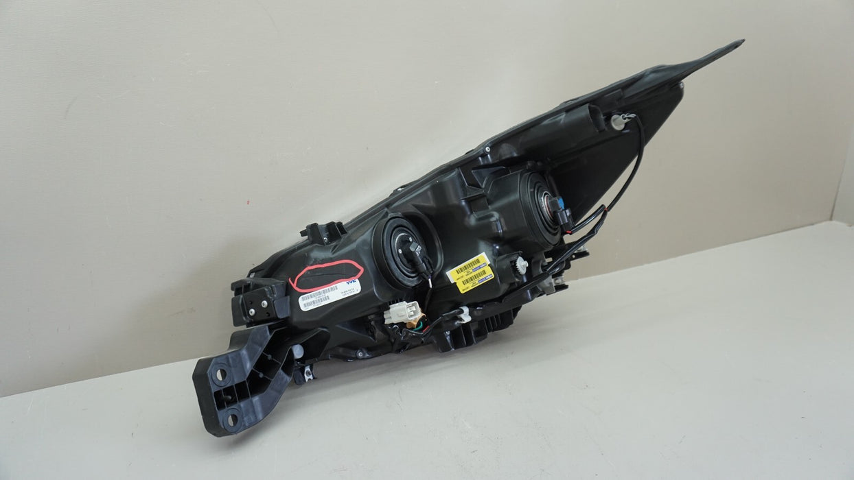 2015-2017 SUBARU LEGACY OUTBACK FRONT RIGHT HEADLIGHT HALOGEN TYC AFTERMARKET