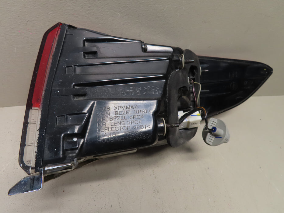 2018 2019 HYUNDAI SONATA LEFT REAR DRIVERS OUTER SIDE LH TAIL LIGHT LAMP OEM