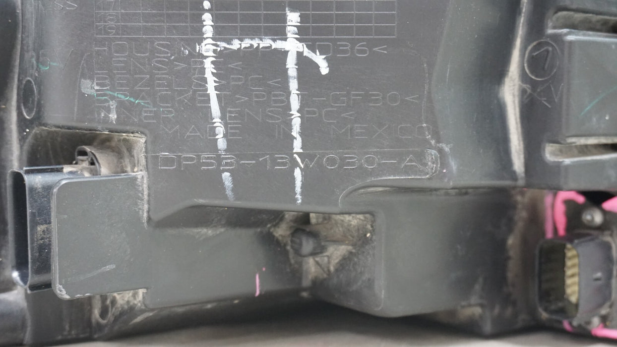 2013-2016 LINCOLN MKZ DYNAMIC LED LEFT DRIVER SIDE HEADLIGHT OEM DP53-13W030-A