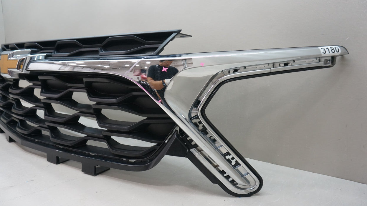 2024-2025 CHEVROLET TRAX FRONT BUMPER RADIATOR GRILLE 42769271 OEM