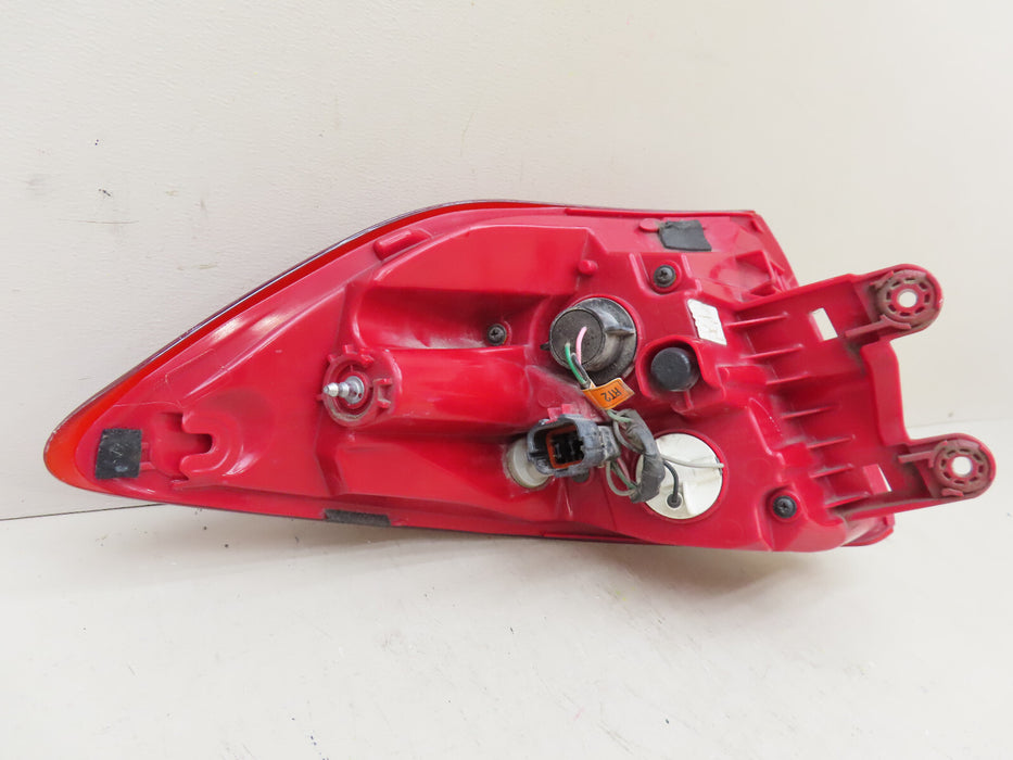 2016-2018 HYUNDAI TUCSON REAR RIGHT PASSENGER SIDE TAIL LIGHT OEM