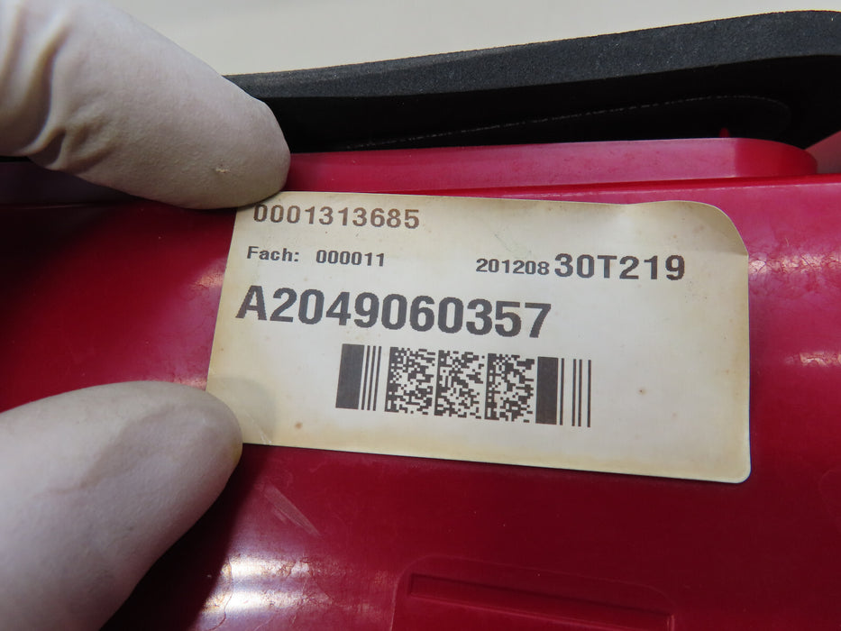 2013-2015 MERCEDES-BENZ GLK 250 REAR LEFT DRIVER SIDE TAIL LIGHT OEM A2049060357