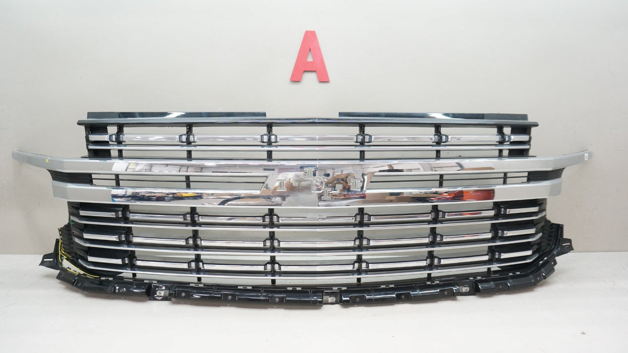 2021-2023 CHEVROLET TAHOE / SUBURBAN FRONT BUMPER RADIATOR GRILLE OEM