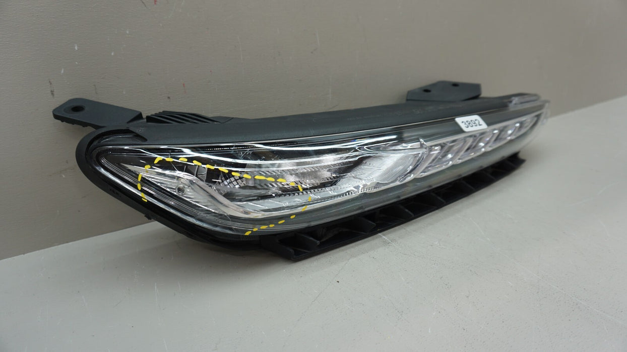 2018-2021 HYUNDAI KONA FRONT RIGHT PASSENGER DAYTIME RUNNING LIGHT DRL OEM