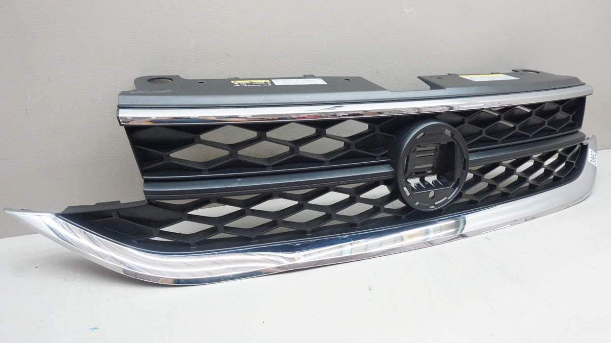 2022-2024 VOLKSWAGEN TAOS FRONT UPPER GRILLE GRILL OEM 2GJ853653