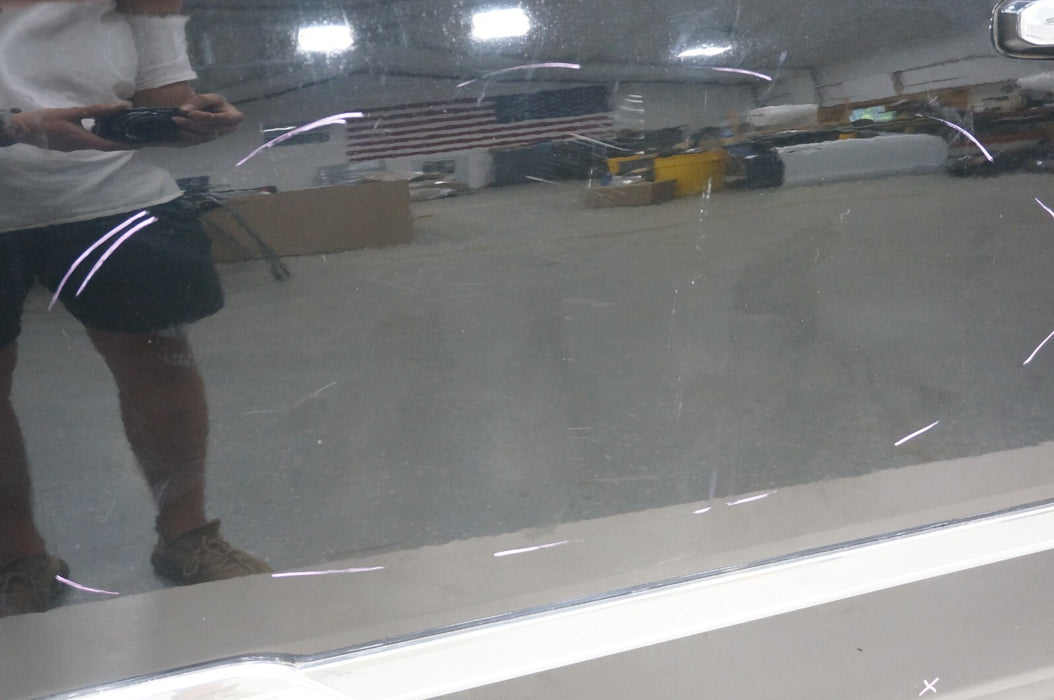 2015-2020 CADILLAC ESCALADE FRONT LEFT DRIVERS SIDE DOOR PANEL W/ INNER TRIM OEM
