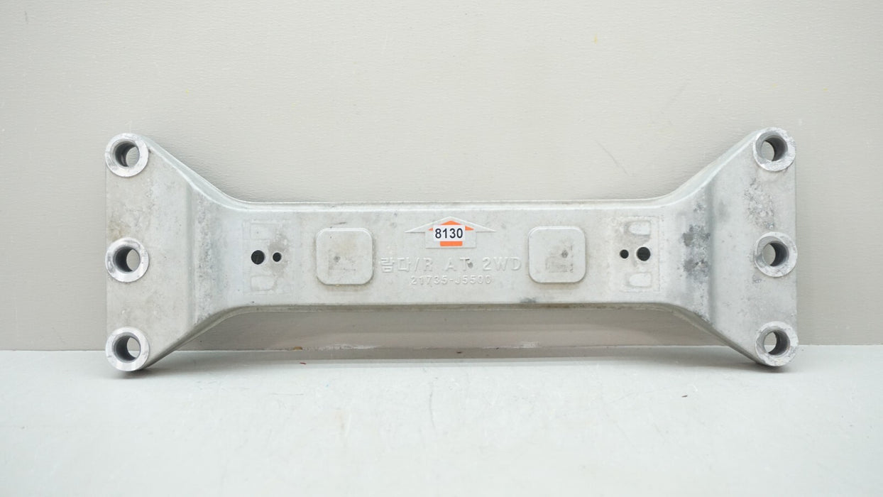 2018-2021 KIA STINGER GEAR BOX MOUNTING BRACKET 21735-J5500 OEM 18 19 20 21