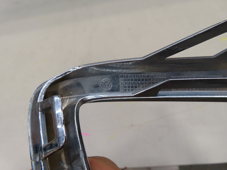 2018-2020 VOLKSWAGEN TIGUAN REAR RIGHT SIDE BUMPER COVER TRIM OEM 5NN807834