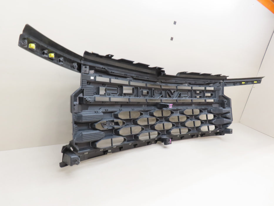 2022-2023 CHEVROLET SIVERADO Z71 FRONT RADIATOR GRILL GRILLE OEM