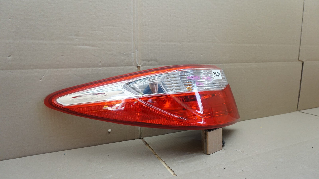 2015-2017 TOYOTA CAMRY REAR LEFT DRIVER SIDE OUTER TAIL LIGHT HALOGEN LAMP OEM