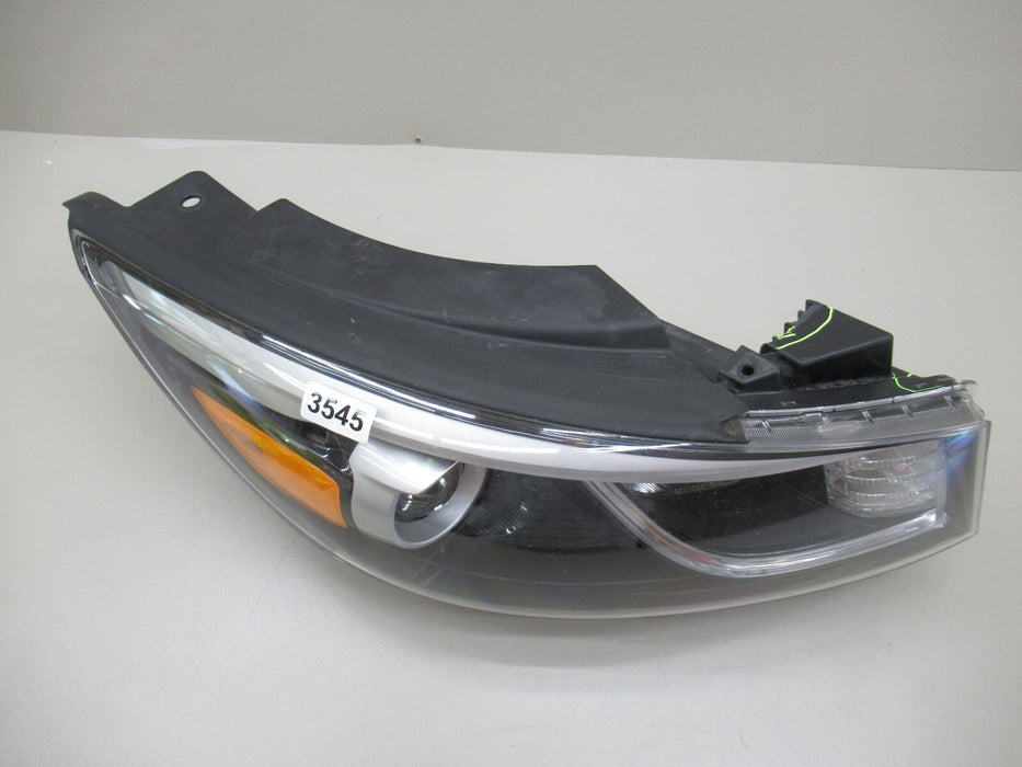 2015 2016 2017 2018 Kia Sedona Right Passenger Halogen Headlight LAMP OEM