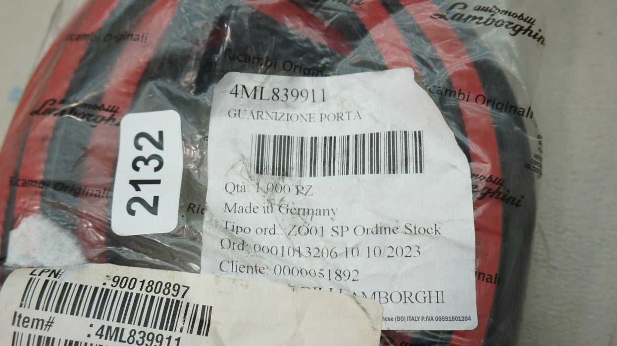 2018-2022 LAMBORGHINI URUS REAR LEFT DOOR LOWER WEATHER SEAL OEM 4ML839911