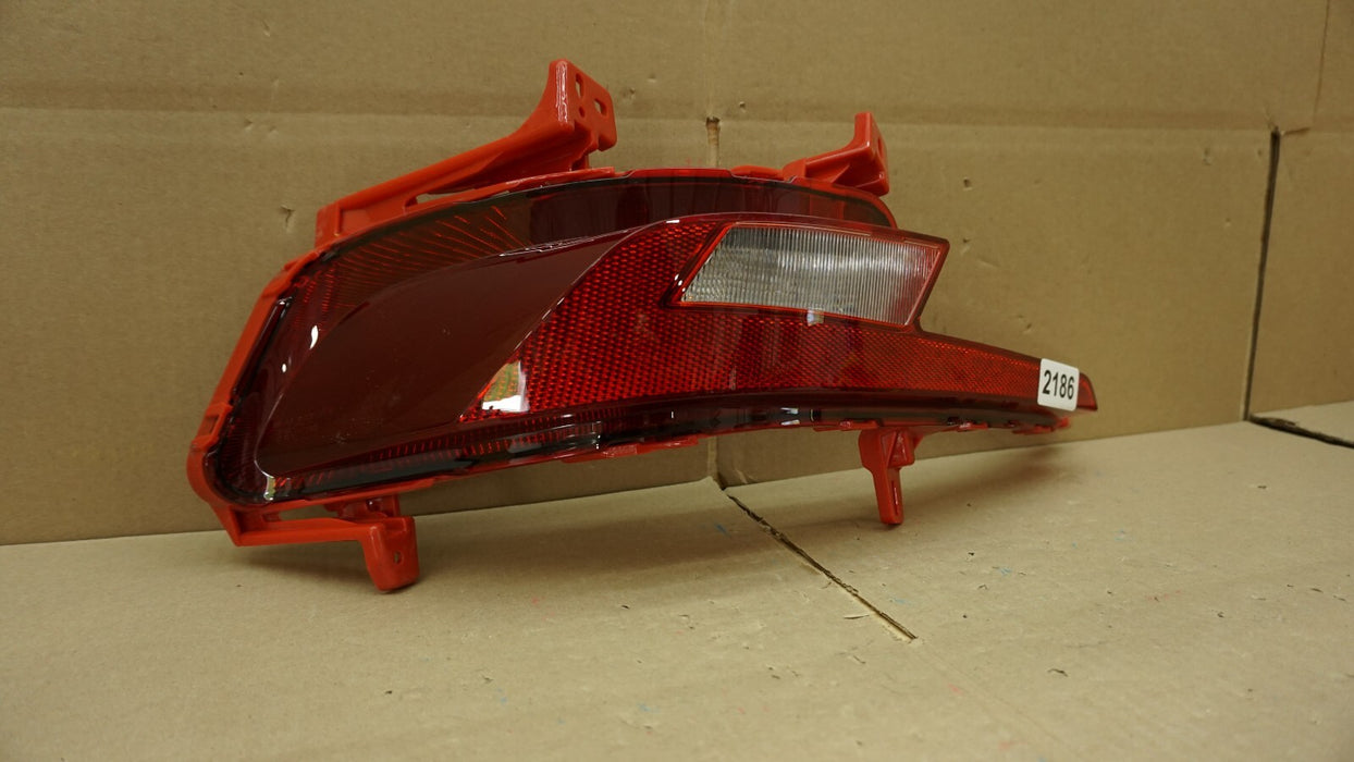 2019-2020 HYUNDAI ELANTRA LEFT DRIVER SIDE TAIL LIGHT BUMPER REFLECTOR 175808009