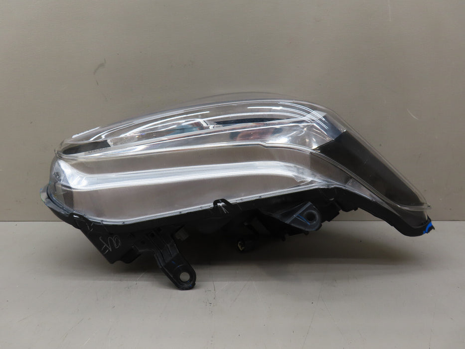 2016-2020 TOYOTA TACOMA FRONT RIGHT PASSENGER HEADLIGHT HALOGEN OEM