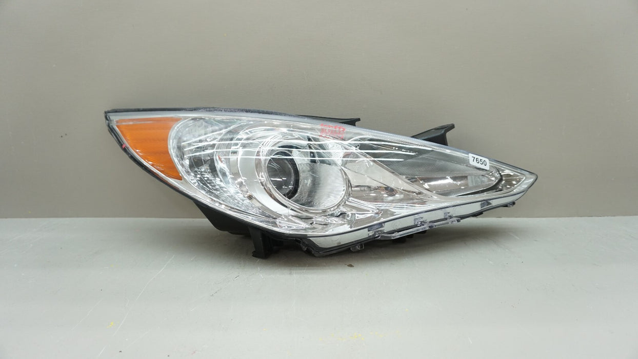 2011-2014 HYUNDAI SONATA FRONT RH RIGHT PASSENGER SIDE HEADLIGHT OEM