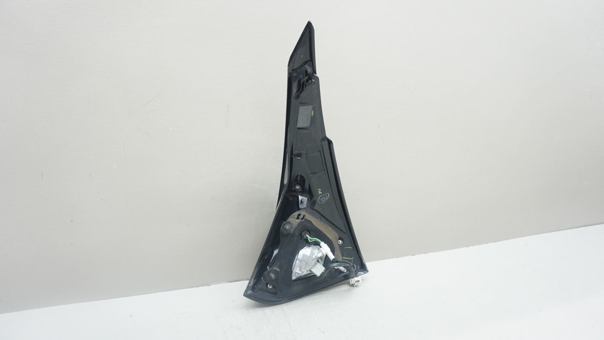 2015-2018 NISSAN MURANO REAR RH RIGHT PASSENGER SIDE TAIL LIGHT OEM