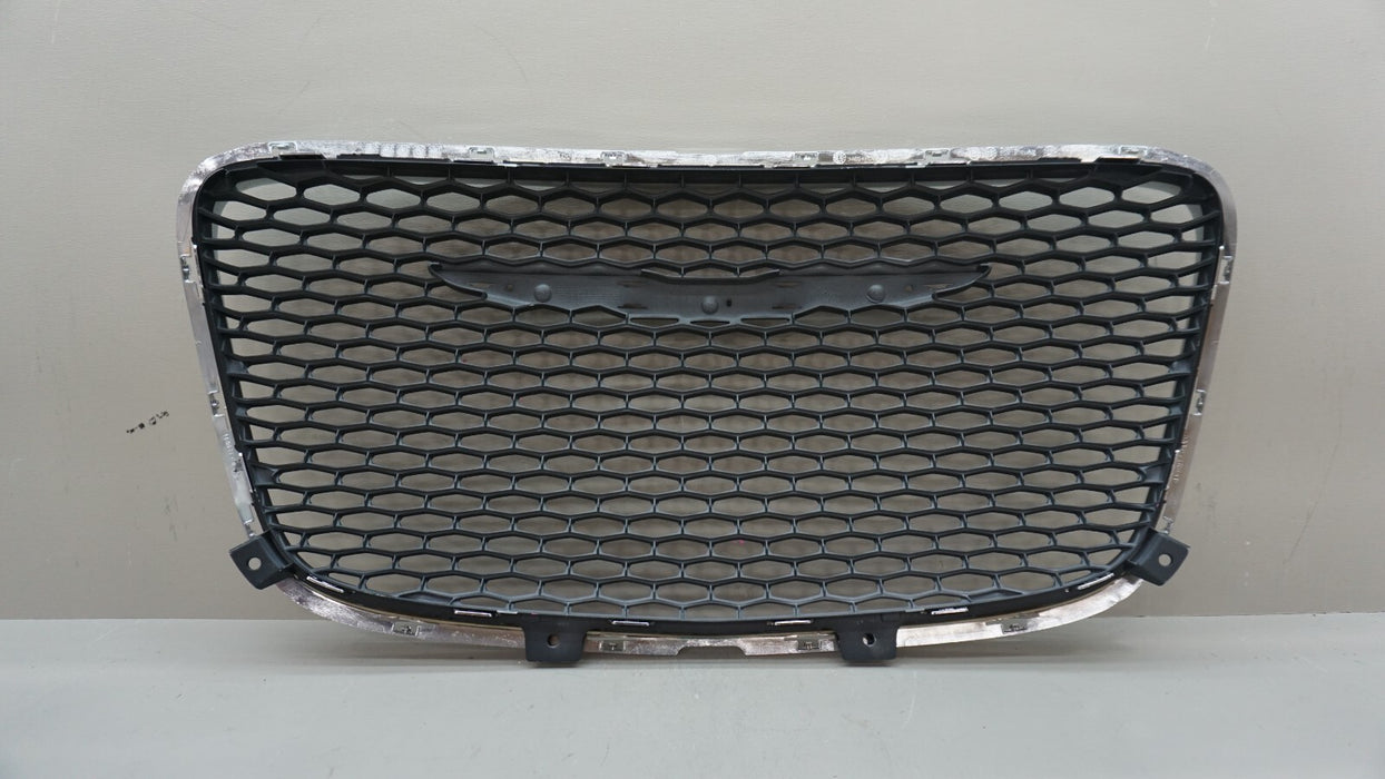 2016-2020 CHRYSLER 300 SEDAN FRONT BUMPER RADIATOR GRILLE GRILL OEM 5SW19TRMAE