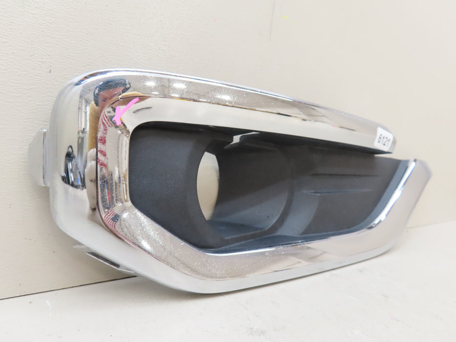 2017-2019 GMC ACADIA FRONT RIGHT PASSENGER SIDE FOG LIGHT COVER BEZEL OEM