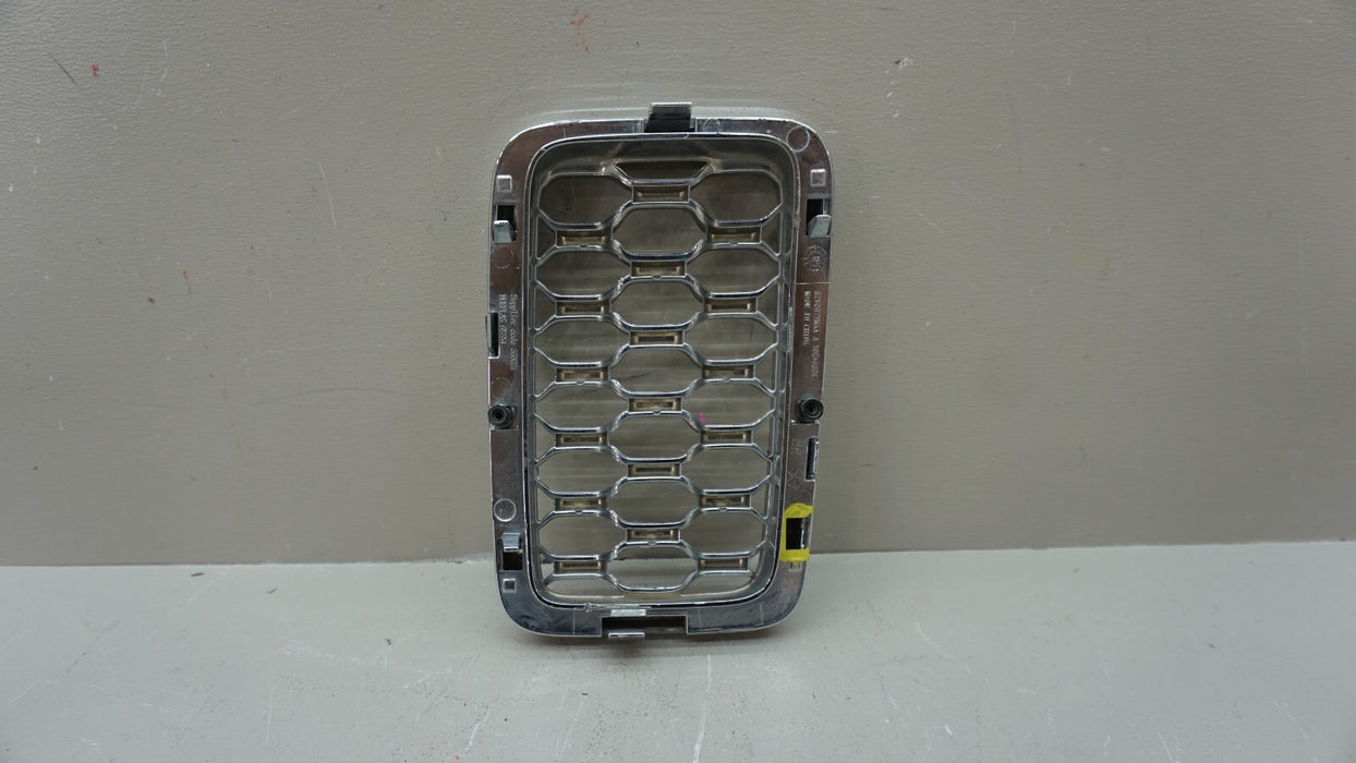 2017-2019 JEEP GRAND CHEROKEE FRONT HONEYCOMB GRILLE TRIM OEM 5ZV08TRMAA