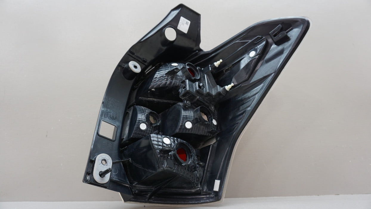 2014-2018 SUBARU FORESTER REAR LEFT DRIVERS SIDE TAIL LIGHT 84201-SG051 OEM