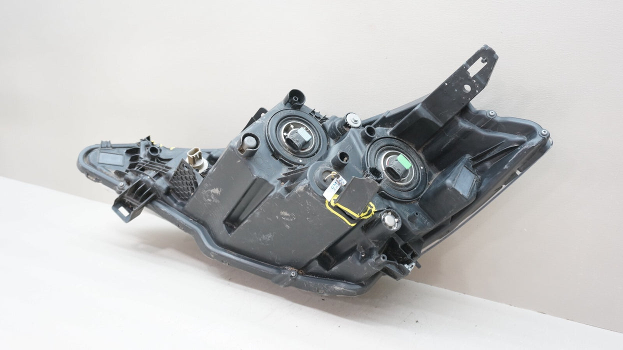 2021-2023 NISSAN KICKS FRONT RIGHT PASSENGER SIDE HALOGEN HEADLIGHT OEM