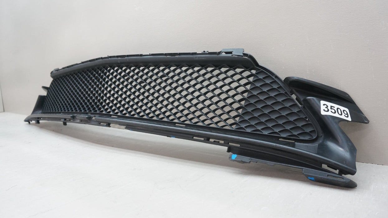 2019-2023 MERCEDES BENZ C300 FRONT LOWER CENTER GRILLE OEM 205-885-25 01