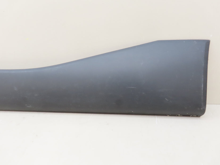 2022-2024 HYUNDAI SANTA CRUZ FRONT RIGHT PASSENGER SIDE DOOR LOWER MOLDING OEM