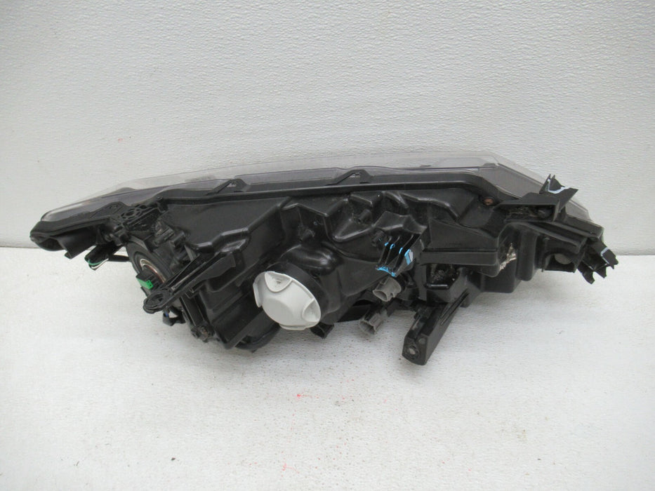 2017 - 2019 NISSAN ROGUE FRONT LEFT DRIVER SIDE HEADLIGHT HEADLAMP HALOGEN OEM