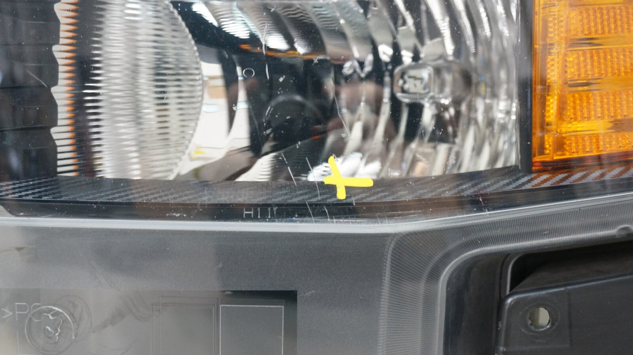 2019-2021 CHEVROLET SILVERADO 1500 FRONT LEFT DRIVER SIDE HALOGEN HEADLIGHT OEM