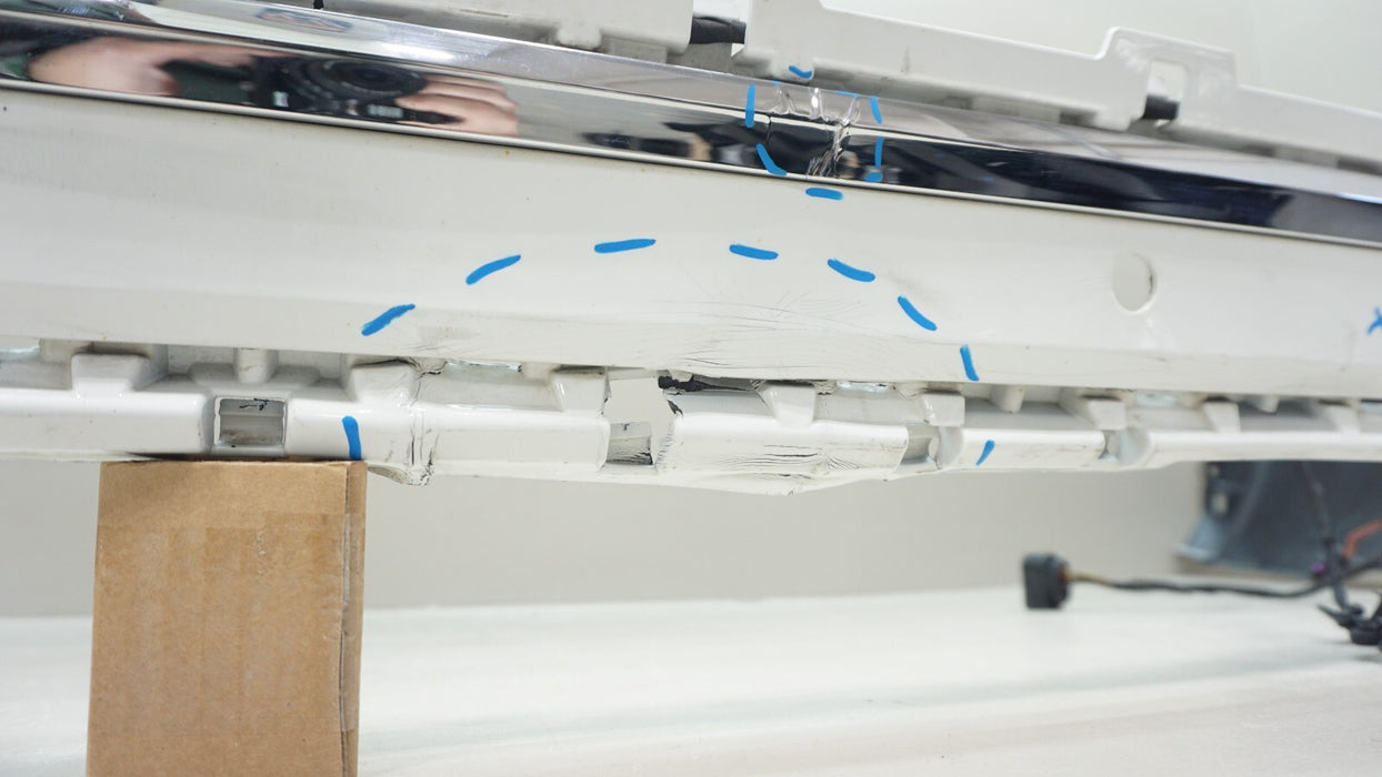 2018-2020 VOLKSWAGEN ATLAS REAR LOWER BUMPER VALANCE PANEL OEM 3CN807521D