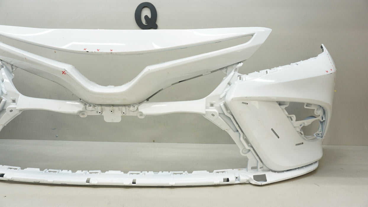 2018-2020 TOYOTA CAMRY SE/XSE/HYBRID SE FRONT BUMPER COVER OEM 5211906E20