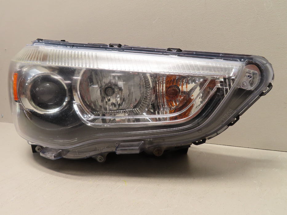 2011 - 2019 MITSUBISHI OUTLANDER RIGHT PASSENGER HEADLIGHT LAMP HALOGEN OEM