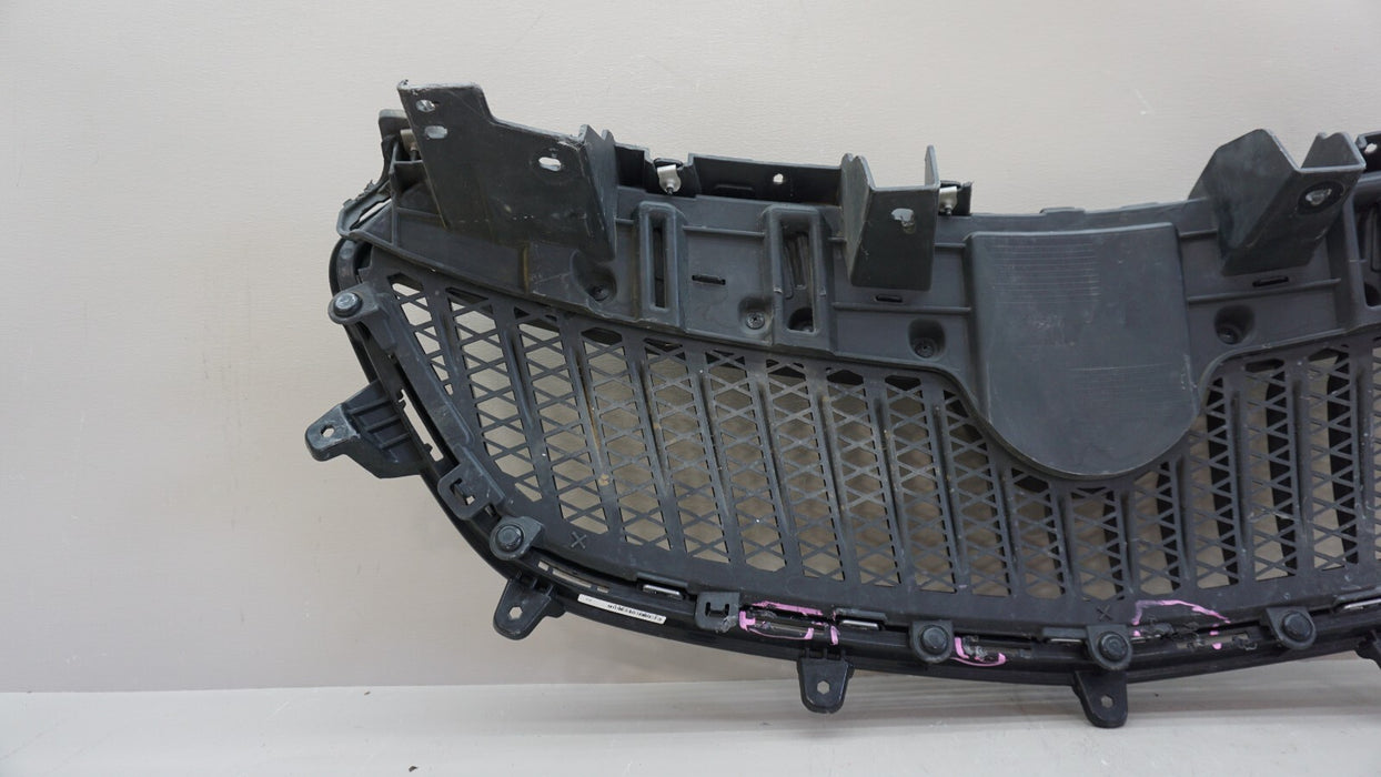 2017-2020 BUICK ENCORE FRONT CENTER BUMPER RADIATOR GRILLE GRILL OEM 42582101