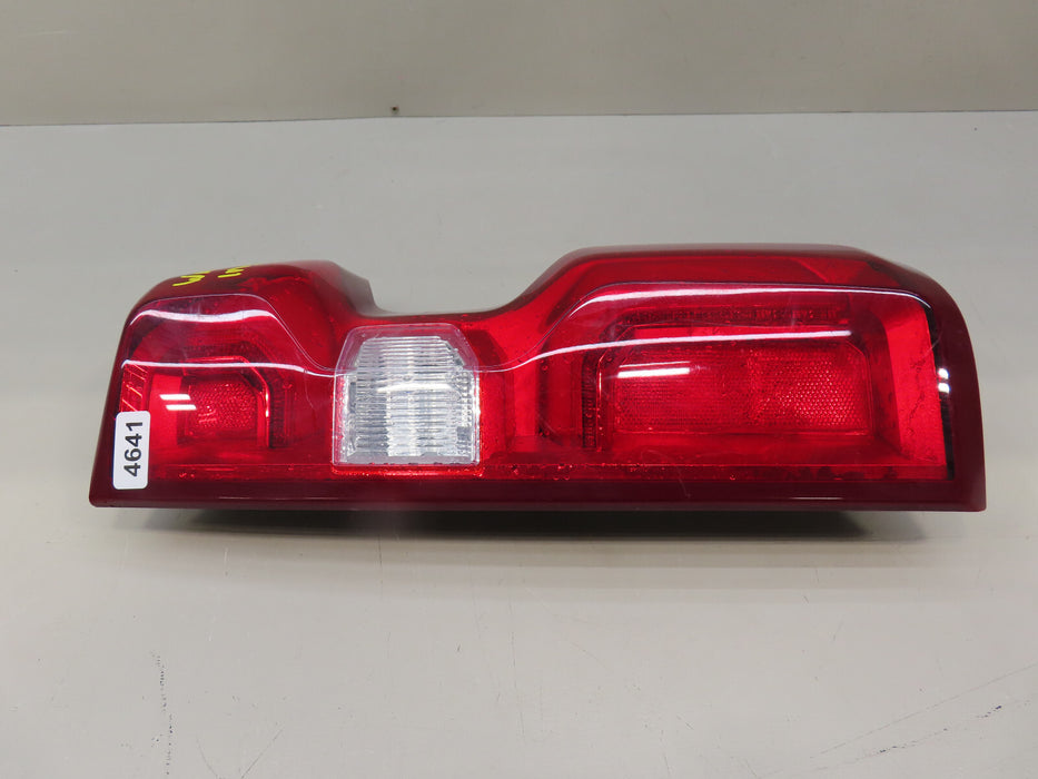 2019-2023 CHEVROLET SILVERADO 1500 REAR RIGHT PASSENGER SIDE TAIL LIGHT OEM