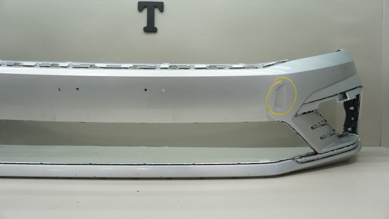 2015-2018 VOLKSWAGEN JETTA GLI FRONT BUMPER COVER 561.807.221.E OEM 15 16 17 18