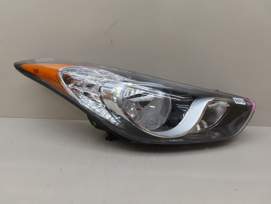 2013-2016 HYUNDAI ELANTRA RIGHT PASSENGER SIDE HEADLIGHT HALOGEN HEADLAMP OEM