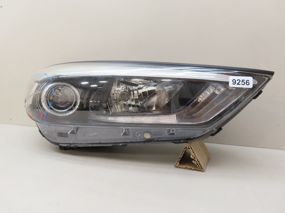 2016-2018 HYUNDAI TUCSON FRONT RIGHT PASSENGER HEADLIGHT HALOGEN W/LED OEM