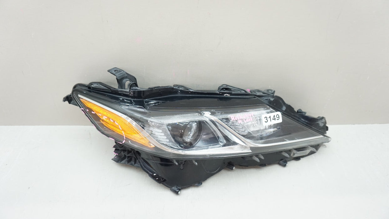 2018-2022 TOYOTA CAMRY FRONT RH RIGHT PASSENGER SIDE HEADLIGHT OEM