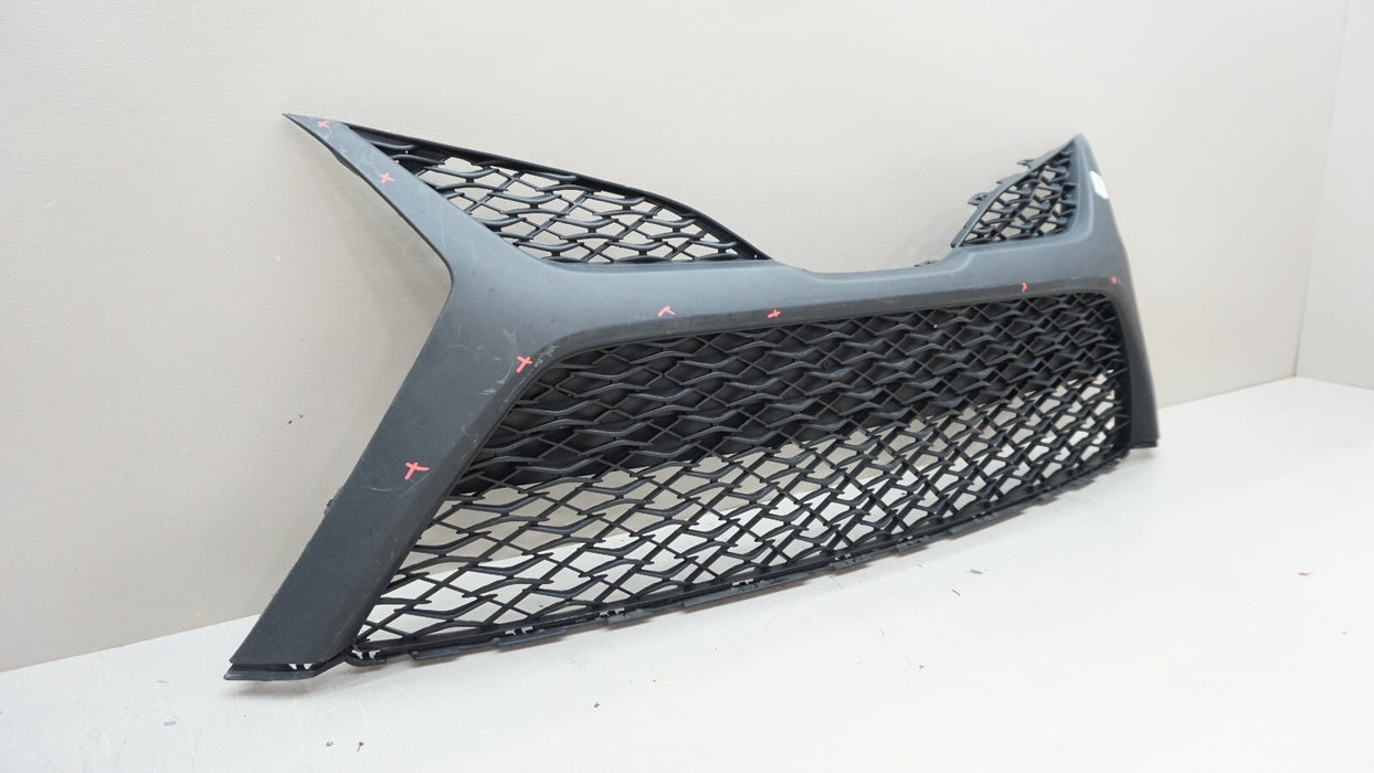 2018-2020 TOYOTA CAMRY SE XSE FRONT LOWER RADIATOR GRILLE GRILL OEM 53113-06130