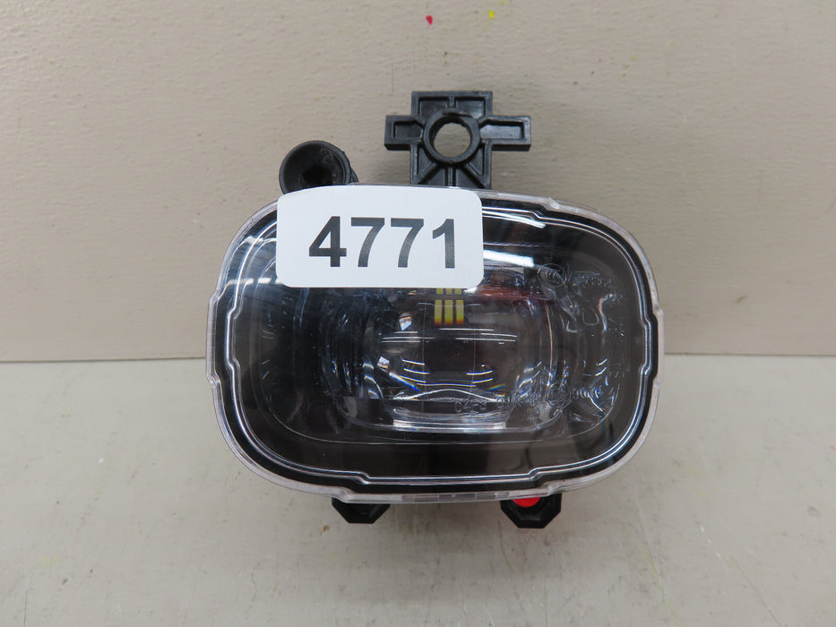GENUINE NISSAN FRONT RIGHT PASSENGER SIDE FOG LIGHT LED OEM