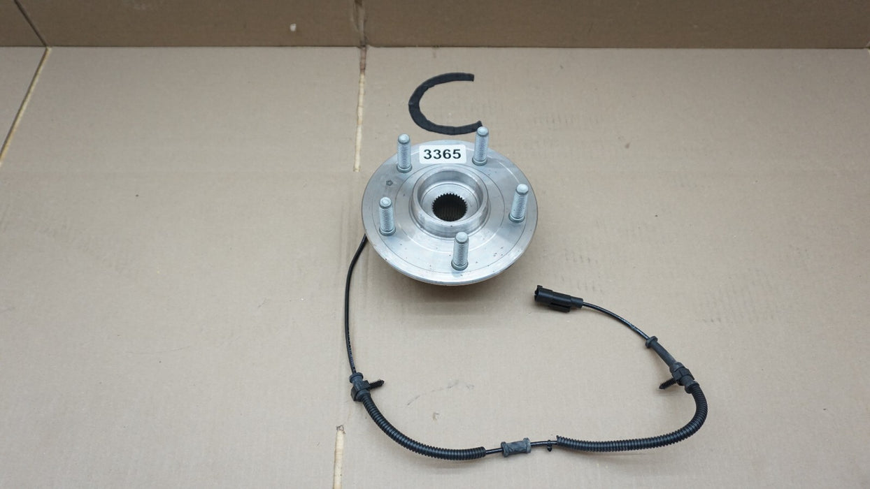 2013-2022 DODGE RAM 1500 FRONT SPINDLE KNUCKLE HUB W/ ABS SPEED SENSOR OEM