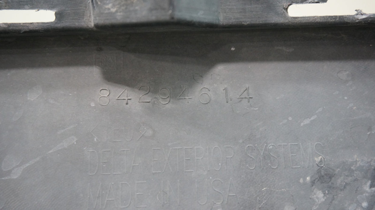 2018-2021 CHEVROLET TRAVERSE FRONT LOWER BUMPER VALANCE COVER PANEL OEM 84294614