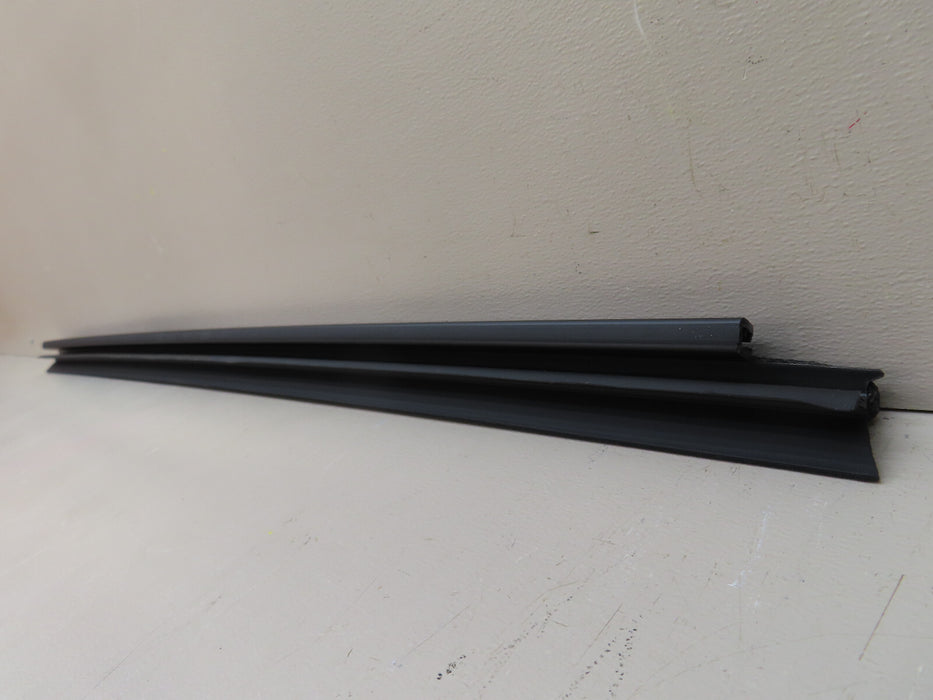 2015-2021 NISSAN MURANO FRONT LEFT DRIVER SIDE DOOR INSIDE SEAL OEM 880835-5AA0B