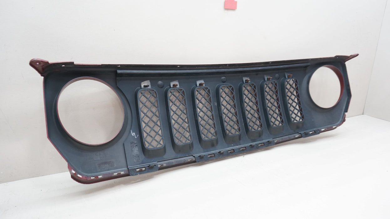 2011-2017 JEEP PATRIOT FRONT RADIATOR GRILLE GRILL 741350BS2AA OEM