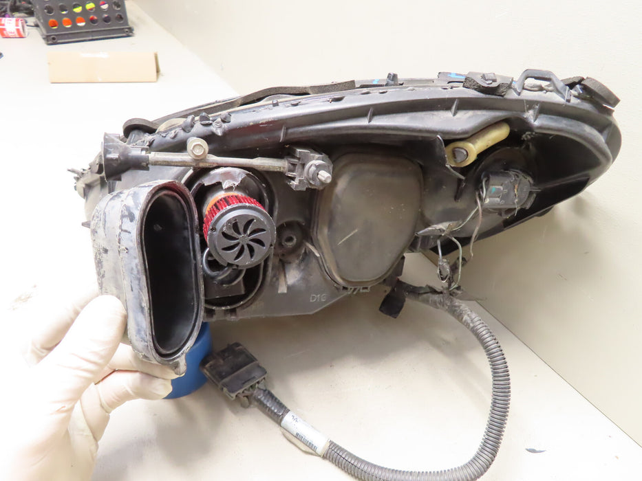 2005 - 2013 Chevrolet Corvette RIGHT RH XENON HEADLIGHT LAMP OEM