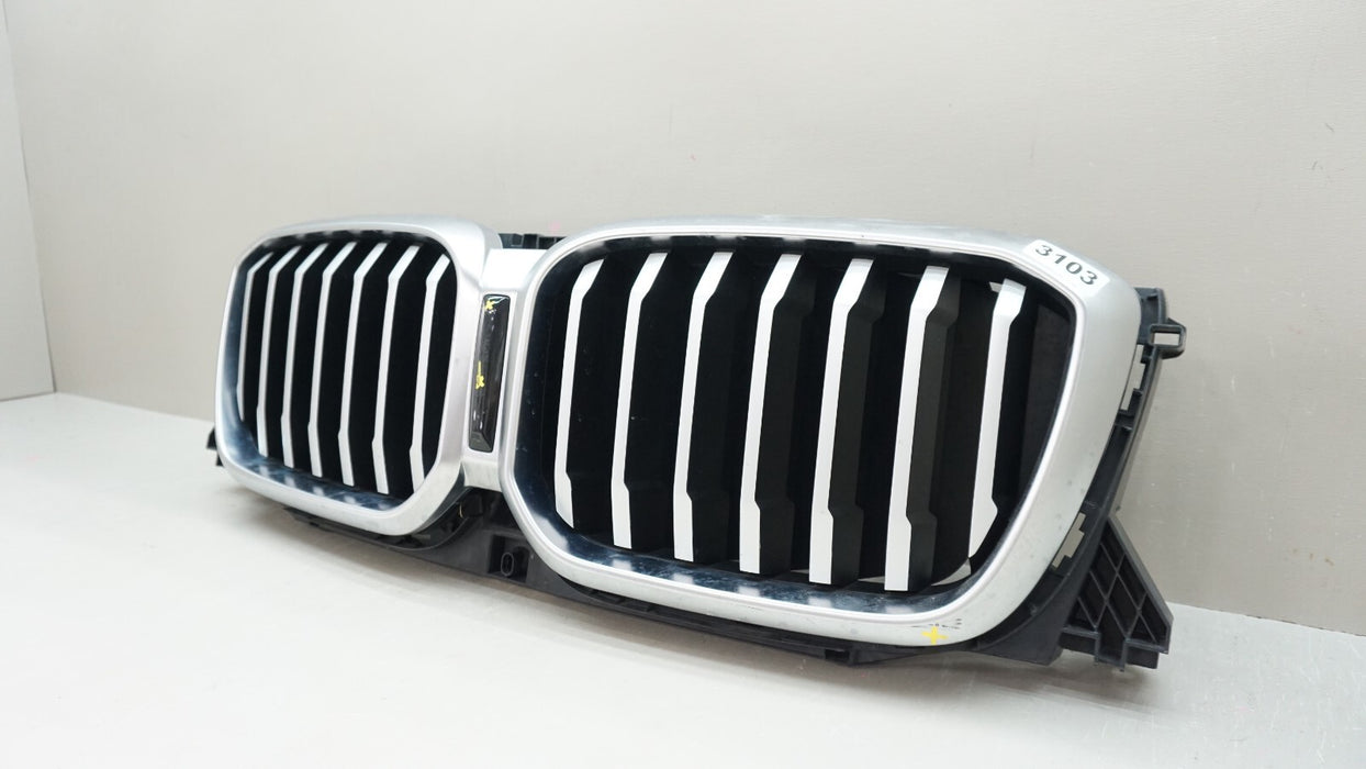 2022-2024 BMW X3 X4 FRONT RADIATOR GRILLE GRILL W/ ACTIVE SHUTTER 10627111 OEM