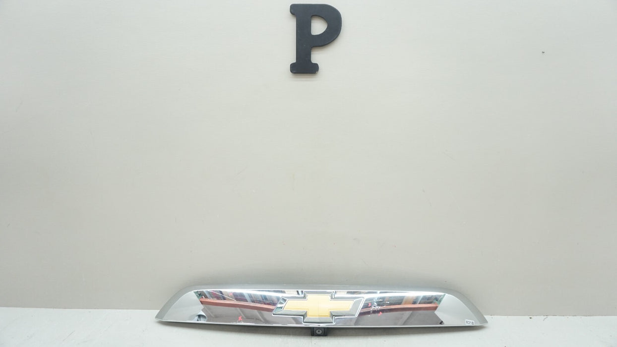 2013-2017 CHEVROLET TRAVERSE REAR CHROME TRUNK MOLDING 22759144 OEM
