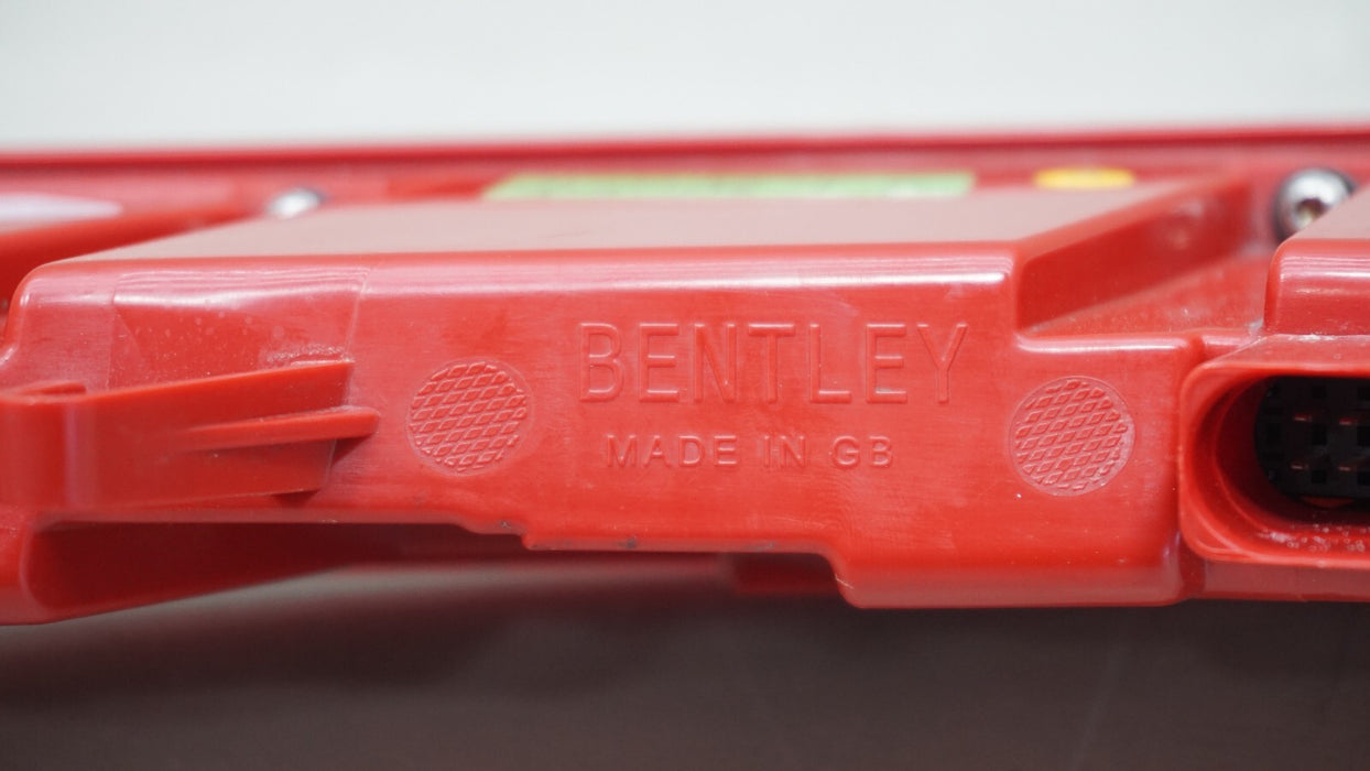 *MINT* 2017-2021 BENTLEY BENTAYGA REAR RIGHT SIDE LED TAIL LIGHT OEM 36A945308E