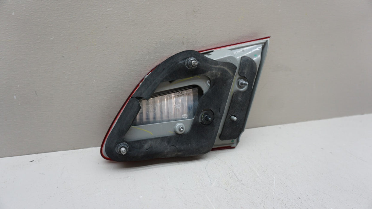 2016-2019 NISSAN SENTRA REAR LEFT DRIVERS SIDE TAIL LIGHT OEM 16 17 18 19